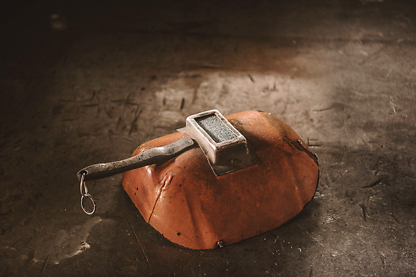 포토 JPG 공장 바닥 실내 사람없음 산업현장 용접마스크 국내포토 산업 공업 마스크 내부 파일형식