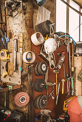 포토 JPG 공장 실내 줄자 마스크 사람없음 기계 공구 날 산업현장 국내포토 산업 공업 자 내부 도구 파일형식