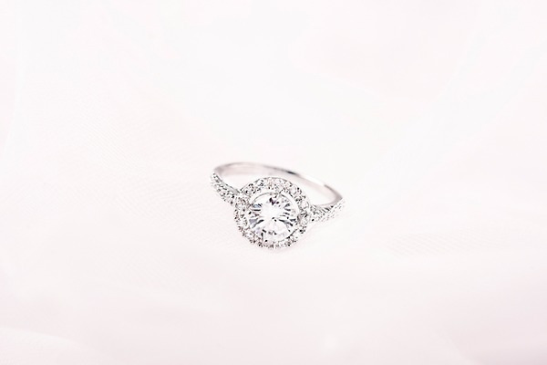 포토 JPG 결혼 백그라운드 사람없음 공백 오브젝트 결혼반지 결혼소품 카피스페이스 국내포토 이벤트 반지 파일형식