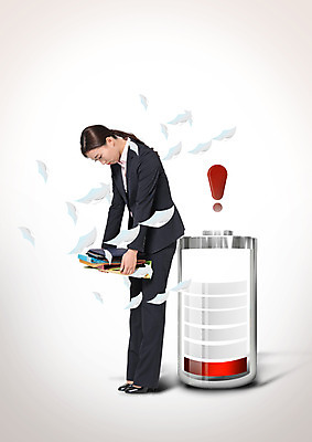 PSD 편집 편집이미지 여자 한명 서기 들기 20대 성인 옆모습 한국인 비즈니스우먼 느낌표 전기에너지 건전지 문서 파일 업무과다 무거움 방전 성인여자한명만 이미지편집 1 기호 뷰포인트 비즈니스 모션 사람 동양인 청년 에너지 업무 직장인 무게 여자한명만 성인여자만 파일형식