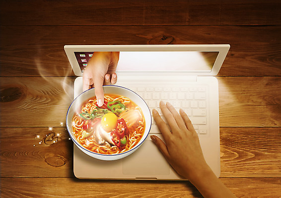 PSD 편집 편집이미지 그릇 손 한식 음식 모바일 한손 스마트라이프 들기 두명 신체부위 노트북 라면 스마트 배송 주문 모바일쇼핑 배달음식 음식배달 이미지편집 라이프스타일 식기 컨셉 모션 사람 전자제품 면류 배달 온라인쇼핑 파일형식