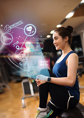 PSD 편집 편집이미지 여자 스마트라이프 한명 앉기 20대 성인 옆모습 운동복 디지털 헬스 한국인 스마트 터치스크린 홀로그램 스마트워치 의료성형뷰티 성인여자한명만 4차산업 이미지편집 1 라이프스타일 옷 산업 뷰포인트 컨셉 모션 사람 동양인 청년 스마트기기 운동 웨어러블 여자한명만 성인여자만 파일형식