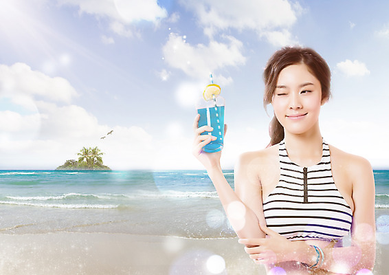 PSD 구름 편집 편집이미지 여자 음료 섬 여행 갈매기 하늘 윙크 한명 상반신 20대 성인 해변 컵 여름휴가 바캉스 야자수 한국인 의료성형뷰티 성인여자한명만 이미지편집 자연요소 나무 1 식기 바다 조류 휴가 표정 사람 동양인 청년 여자한명만 성인여자만 파일형식 여름_계절