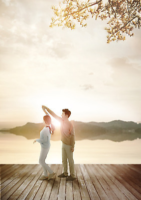 전신 PSD 구름 편집 편집이미지 커플 여자 남자 바다 하늘 서기 20대 성인 두명 옆모습 30대 노을 한국인 나뭇가지 커플댄스 성인만 이미지편집 자연요소 나무 뷰포인트 관계 모션 사람 동양인 청년 장년 춤 파일형식