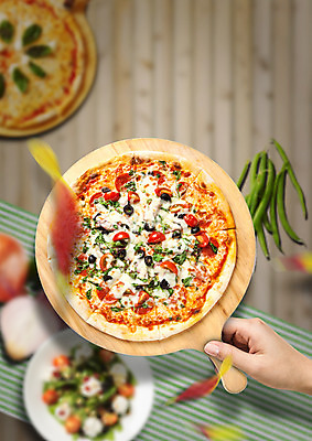 PSD 편집 편집이미지 접시 손 음식 한손 피자 한명 들기 신체부위 샐러드 이탈리아음식 아스파라거스 이미지편집 1 식기 채소 모션 패스트푸드 서양음식 사람 파일형식