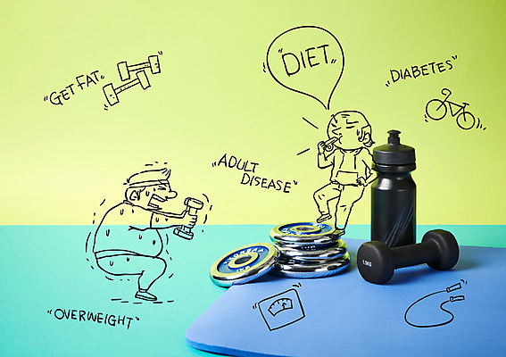 편집이미지 남자 몸매관리 다이어트 포토일러 건강 두명 운동 건강관리 자전거 아령 물병 트레이너 줄넘기 힘듦 이미지편집 AI파일 컨셉 관리 사람 바이크 헬스 물통 파일형식 벡터