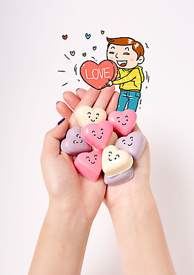 편집이미지 손 남자 포토일러 사랑 한명 들기 신체부위 초콜릿 하트 사랑나눔 이미지편집 AI파일 모양 1 감정 모션 디저트 사람 나눔 파일형식 벡터