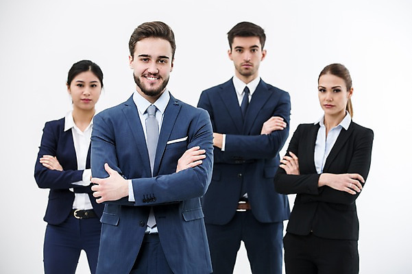 포토 JPG 스튜디오촬영 서양인 외국인 여자 남자 실내 서기 웃음 동양인 정장 여러명 상반신 20대 성인 앞모습 아웃포커스 팔짱 비즈니스맨 비즈니스우먼 동료 리더 팀장 국내포토 옷 뷰포인트 다수 비즈니스 관계 모션 촬영기법 표정 사람 인종 청년 내부 직장인 파일형식