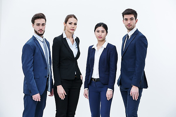 포토 JPG 스튜디오촬영 서양인 외국인 여자 남자 실내 서기 동양인 정장 여러명 상반신 20대 성인 앞모습 비즈니스맨 비즈니스우먼 동료 국내포토 옷 뷰포인트 다수 비즈니스 관계 모션 사람 인종 청년 내부 직장인 파일형식