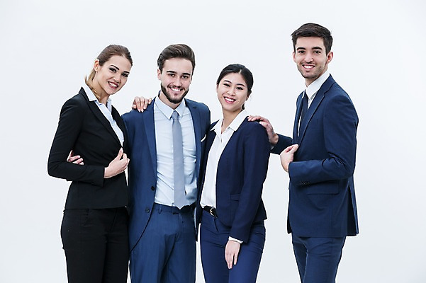 포토 JPG 스튜디오촬영 서양인 외국인 여자 남자 실내 서기 웃음 동양인 정장 여러명 상반신 20대 성인 앞모습 비즈니스맨 비즈니스우먼 동료 국내포토 옷 뷰포인트 다수 비즈니스 관계 모션 표정 사람 인종 청년 내부 직장인 파일형식