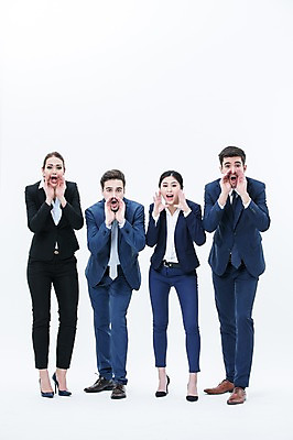 포토 JPG 스튜디오촬영 전신 서양인 외국인 여자 남자 실내 서기 동양인 정장 여러명 20대 성인 앞모습 외침 비즈니스맨 비즈니스우먼 동료 국내포토 옷 뷰포인트 다수 비즈니스 관계 모션 사람 인종 청년 내부 소리 직장인 파일형식