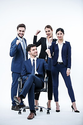 포토 JPG 스튜디오촬영 전신 서양인 외국인 여자 남자 의자 실내 서기 웃음 앉기 동양인 정장 여러명 20대 성인 앞모습 파이팅 다리꼬기 비즈니스맨 비즈니스우먼 동료 리더 팀장 국내포토 옷 뷰포인트 가구 다수 비즈니스 관계 모션 표정 사람 인종 청년 내부 직장인 파일형식