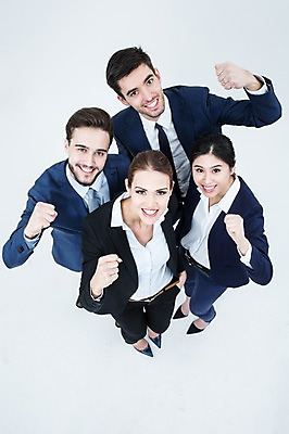 포토 JPG 스튜디오촬영 전신 서양인 외국인 여자 남자 실내 서기 웃음 동양인 정장 여러명 20대 성인 앞모습 하이앵글 파이팅 올려보기 비즈니스맨 비즈니스우먼 동료 성인만 국내포토 옷 뷰포인트 다수 비즈니스 관계 모션 표정 사람 인종 청년 내부 직장인 파일형식