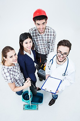 포토 JPG 스튜디오촬영 서양인 외국인 여자 남자 안경 서류가방 청진기 실내 서기 웃음 여러명 20대 성인 앞모습 하이앵글 의사 올려보기 비즈니스우먼 안전모 정비공 청소부 대걸레 서류판 성인만 국내포토 직업 잡화 뷰포인트 다수 가방 비즈니스 의료기기 모션 표정 사람 인종 청년 내부 사무용품 의료진 직장인 기술자 헬멧 안전장비 청소도구 파일형식