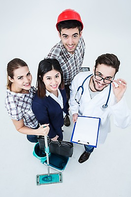 포토 JPG 스튜디오촬영 서양인 외국인 여자 남자 안경 서류가방 청진기 실내 서기 웃음 동양인 여러명 20대 성인 앞모습 하이앵글 의사 비즈니스우먼 안전모 정비공 청소부 대걸레 서류판 성인만 국내포토 직업 잡화 뷰포인트 다수 가방 비즈니스 의료기기 모션 표정 사람 인종 청년 내부 사무용품 의료진 직장인 기술자 헬멧 안전장비 청소도구 파일형식