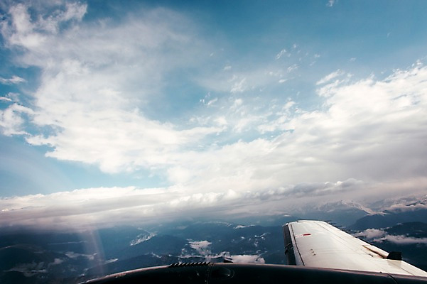 포토 JPG 주간 구름 해외풍경 자연 하늘 풍경 사람없음 야외 네팔 비행기날개 안나푸르나 국내포토 자연요소 해외 아시아 산 비행기 생태계 파일형식