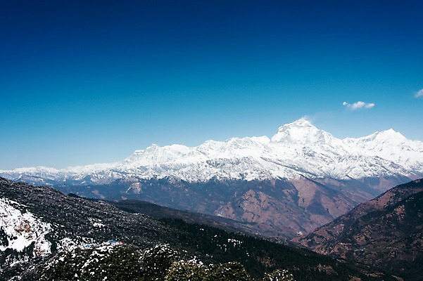 포토 JPG 주간 구름 해외풍경 자연 하늘 산 풍경 사람없음 야외 눈 만년설 네팔 히말라야 안나푸르나 국내포토 자연요소 해외 아시아 날씨 생태계 파일형식 산맥