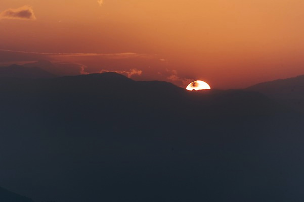 포토 JPG 주간 해외풍경 자연 산 풍경 사람없음 야외 태양 노을 일몰 네팔 안나푸르나 국내포토 자연요소 해외 아시아 생태계 파일형식