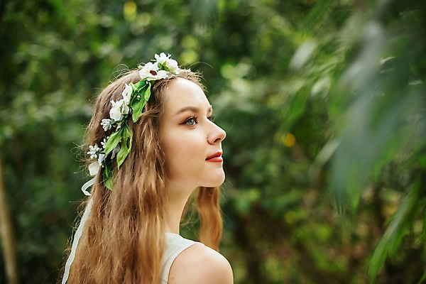 포토 JPG 주간 서양인 나무 응시 공원 여자 파타야 태국 자연 한명 서기 미소 상반신 20대 성인 야외 옆모습 아웃포커스 뷰티 화관 숲 삼림욕 의료성형뷰티 성인여자한명만 국내포토 자연요소 외국인 식물 1 시선 공공시설 꽃 아시아 뷰포인트 모션 촬영기법 표정 사람 청년 생태계 여자한명만 성인여자만 파일형식