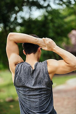 포토 JPG 주간 서양인 나무 공원 남자 길 스포츠 파타야 태국 건강 한명 서기 상반신 20대 성인 야외 뒷모습 아웃포커스 운동복 운동 스트레칭 성인남자한명만 국내포토 자연요소 외국인 식물 1 옷 공공시설 아시아 뷰포인트 모션 촬영기법 사람 청년 남자한명만 성인남자만 파일형식