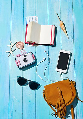 포토 JPG 스튜디오촬영 이어폰 가방 휴가 조개 불가사리 실내 사람없음 목재 나뭇결 여름 여름휴가 바캉스 스마트폰 선글라스 카메라 다이어리 조개껍데기 항공권 나무배경 국내포토 나무 잡화 계절 안경 음향기기 백그라운드 재료 어패류 극피동물 내부 전자제품 핸드폰 스마트기기 사무용품 티켓 파일형식 여름_계절