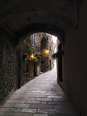 포토 JPG 해외이미지 유럽 여행 건축양식 산 거리 주택 풍경 사람없음 건물 도시풍경 여행객 계단 탑 이탈리아 바위 도시 중세 역사 재산 언덕 그림 타운 오르막 옛날 토스카나 해외202004 해외포토 건축물 건축 나라 사람 금융 돌_바위 파일형식 이미지허브