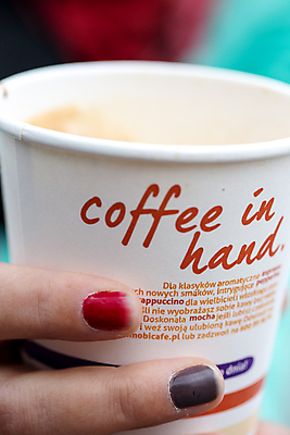 포토 JPG 해외이미지 종이 커피 음료 손가락 모션 자연 휴식 창조 사람없음 장식 컵 빛 컬러풀 카페 장비 젖음 우유 흰색 도시 기다림 구매 휴대용 컨테이너 손톱 제비꽃 순수 묘사 매니큐어 만들기 수납 내추럴 방수 카페인 해외202004 해외포토 식기 손 꽃 산업 컬러 컨셉 유제품 쇼핑 상점 화장품 오브젝트 생태계 파일형식 이미지허브