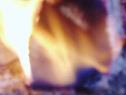 포토 JPG 해외이미지 휴식 따뜻함 사람없음 목재 빛 반짝임 에너지 뜨거움 모닥불 혀 벽난로 통나무 석탄 화상 해외202004 해외포토 나무 컨셉 재료 모션 불 입 상처 파일형식 이미지허브