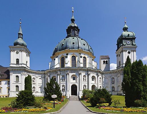 포토 JPG 해외이미지 구름 꽃 종교 조각 십자가 건축양식 창문 하늘 지붕 독일 사람없음 건물 가로 초록색 여름 탑 등불 승려 수도원 바로크 수녀원 바이에른 해외202004 해외포토 자연요소 식물 건축물 계절 건축 유럽 컬러 조명 성직자 파일형식 이미지허브