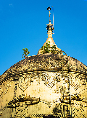 포토 JPG 해외이미지 아시아 종교 문화 불교 하늘 미술 동양인 사람없음 파란색 탑 사찰 황금 수도원 미얀마 버마 옛날 해외202004 해외포토 건축물 나라 컬러 종교건축 문화예술 인종 파일형식 이미지허브