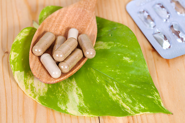 포토 JPG 해외이미지 라이프스타일 음식 백그라운드 컨셉 잎 다이어트 채소 자연 건강 사람없음 치료 초록색 알약 약 갈색 어둠 먹기 허브 유기농 리빙 조제 내추럴 보충 돌봄 복용 채식주의자 해외202004 해외포토 식물 웰빙 컬러 의학 모션 생활 생태계 채식 만들기 파일형식 이미지허브