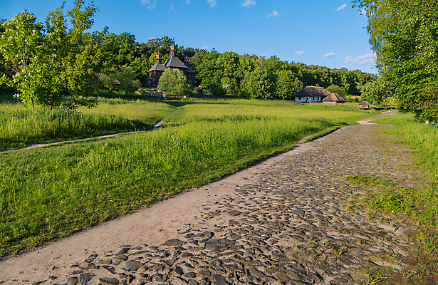 포토 JPG 해외이미지 전통 유럽 종교 벽 여행 십자가 건축양식 풍경 사람없음 야외 건물 목재 장식 여름 교회 계곡 역사 목각 옛날 해외202004 해외포토 나무 건축물 계절 건축 나라 재료 종교건축 파일형식 이미지허브
