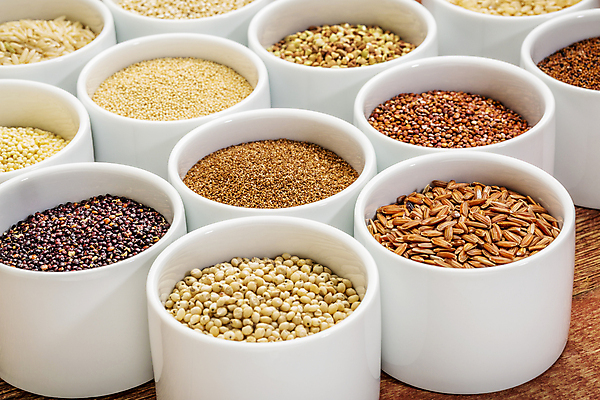 포토 JPG 해외이미지 그릇 곡류 실내 건강 사람없음 메밀 건강식 나무탁자 수수 퀴노아 해외202004 해외포토 식기 음식 식재료 탁자 내부 파일형식 이미지허브