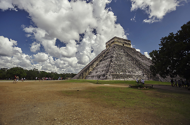 포토 JPG 해외이미지 나무 여행 유적 건축양식 멕시코 사람없음 그래픽 계단 무덤 역사 호기심 피라미드 유카탄 마야 복잡 해외202004 해외포토 식물 전통 건축물 건축 감정 컨셉 북아메리카 마야문명 랜드마크 파일형식 이미지허브