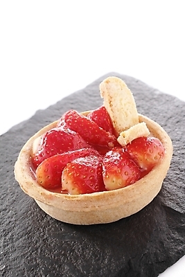 포토 JPG 해외이미지 음식 과일 딸기 아이스크림 디저트 사람없음 식사 저녁식사 달콤 굽기 먹기 베리 푸딩 충동구매 점심식사 타르트 해외202004 해외포토 빵 모션 쇼핑 맛 구이 파이_빵 과소비 파일형식 이미지허브