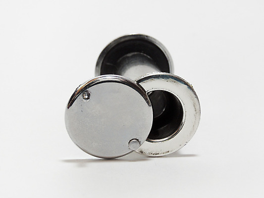 포토 JPG 해외이미지 백그라운드 컨셉 유리 아이디어 안전 사람없음 우주 금속 검은색 장비 뚜껑 흰색 기구 구멍 은색 플라스틱 감시 시스템 해외202004 해외포토 컬러 재질 파일형식 이미지허브