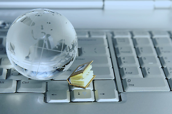 포토 JPG 해외이미지 지구 컨셉 인터넷 통신 공 유리 표면 열쇠 사람없음 책 노트북 컴퓨터 세계 반사 지구본 공책 웹 행성 회색 키보드 원형 네트워크 크리스탈 땅 심볼 대륙 전자 반구 여의주 제어 키패드 해외202004 해외포토 도형 컬러 재질 문구용품 전자제품 우주 광석 파일형식 이미지허브