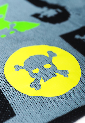 포토 JPG 해외이미지 뼈 경고 사람없음 회색 죽음 직물 위험 사인 서명 해골모형 해외202004 해외포토 컬러 컨셉 모형 파일형식 이미지허브