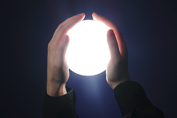 포토 JPG 해외이미지 모양 손 공 손가락 관리 사람없음 빛 지구본 흰색 잡기 원형 오브젝트 문학 빛망울 여의주 해외202004 해외포토 도형 컬러 모션 신체부위 파일형식 이미지허브