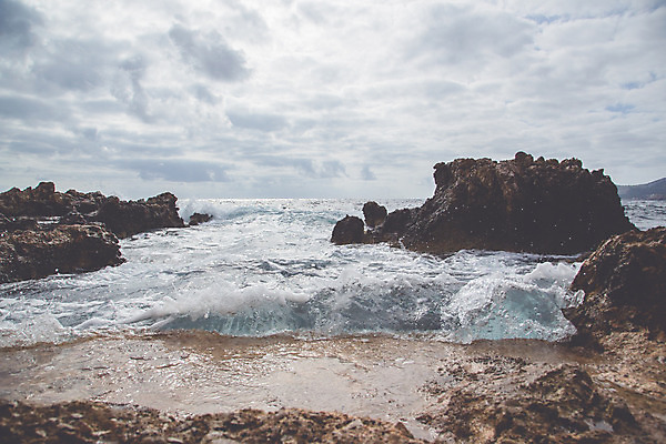 포토 JPG 해외이미지 스포츠 파도 바다 여행 모션 자연 하늘 날씨 휴가 풍경 사람없음 야외 물 여름 파란색 여행객 힘 젖음 수상스포츠 서핑 떨어짐 장면 태평양 폭풍 내추럴 수평선 해외202004 해외포토 자연요소 계절 컬러 컨셉 사람 생태계 파일형식 이미지허브