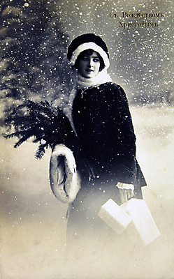 포토 JPG 해외이미지 나무 백인 모델 계절 얼굴 백그라운드 크리스마스 겨울 자연 날씨 털 미술 사람 사람없음 야외 갈색 유행 얼음 침묵 추위 코트 수확 골동품 흰색 인사 신용카드 역사 숲 복고 서리 옛날 제국 특별함 해외202004 해외포토 자연요소 서양인 식물 기념일 컬러 컨셉 농업 문화예술 신체부위 금융 소리 외투 예절 생태계 파일형식 이미지허브