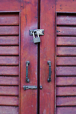 포토 JPG 해외이미지 외관 표면 열쇠 주택 자물쇠 안전 사람없음 목재 문 금속 페인트 골동품 거친 보호 철 사물함 묘사 부식 질감 복고 잠금 보안 구식 옛날 철강 스타일 해외202004 해외포토 나무 컨셉 재료 재질 건물 파일형식 이미지허브