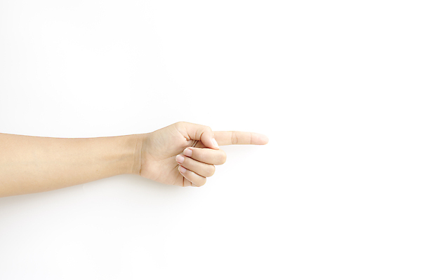 포토 JPG 해외이미지 손 실내 손짓 신체부위 가리킴 해외202004 해외포토 모션 사람 내부 파일형식 이미지허브