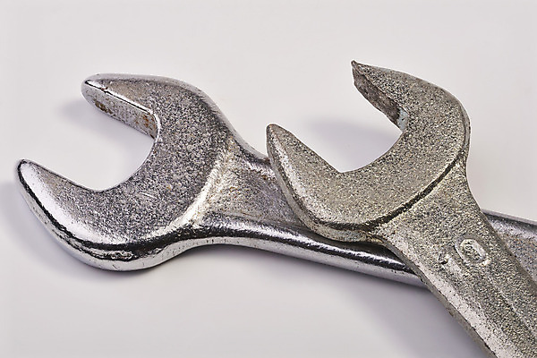 포토 JPG 해외이미지 디자인 백그라운드 탁자 사람없음 빛 세트 상점 금속 검은색 장비 흰색 공구 나사 스패너 수리 은색 철 목수 심볼 오브젝트 펜치 해외202004 해외포토 직업 컬러 가구 재질 도구 파일형식 이미지허브