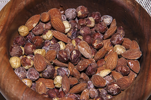 포토 JPG 해외이미지 계절 음식 백그라운드 크리스마스 다이어트 재료 자연 건강 요리 씨앗 사람없음 목재 갈색 침묵 견과류 껍질 가을 시골 축하 신선 그룹 사발 시장 닫기 맛 굽기 먹기 유기농 질감 날것 호두 아몬드 흙더미 제비 내추럴 영양분 채식주의자 헤이즐넛 많음 해외202004 해외포토 나무 식물 웰빙 기념일 컬러 컨셉 모션 조류 소리 흙 사기그릇 구이 생태계 채식 파일형식 더미 이미지허브