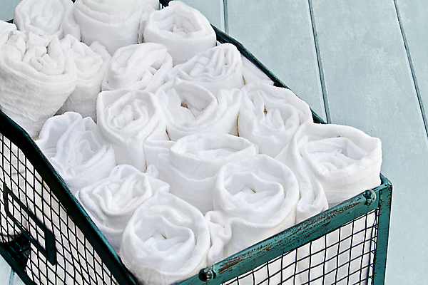 포토 JPG 해외이미지 스튜디오촬영 가사 탁자 새로움 건조 사람없음 가로 초록색 수건 컬러풀 바구니 주방 사진촬영 흰색 직물 면 조직 빨래 청소 그림 냅킨 복고 심플 먼지 걸레 위생관리 정물화 많음 해외202004 해외포토 컬러 가구 컨셉 실내 관리 위생용품 촬영 청소도구 파일형식 이미지허브