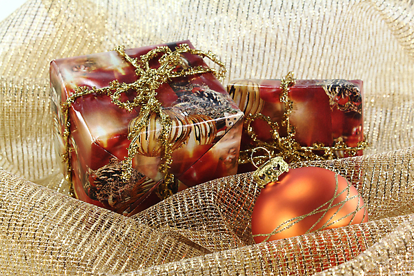 포토 JPG 해외이미지 리본 크리스마스 선물 사람없음 컬러풀 놀람 기쁨 코드 패키지 해외202004 해외포토 기념일 감정 컬러 표정 파일형식 이미지허브