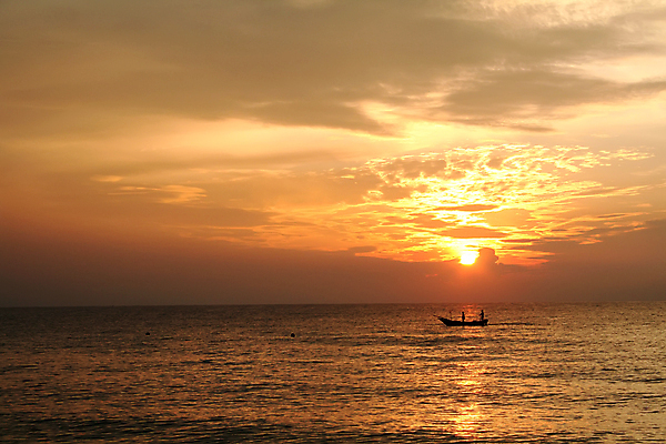 포토 JPG 해외이미지 실루엣 아시아 바다 오렌지 조류 하늘 낚시 휴가 동양인 사람없음 옆모습 물 세트 태양 여행객 일출 일몰 보트 황금 언덕 상승 태평양 말레이시아 잔물결 해외202004 해외포토 자연요소 동물 나라 물결 뷰포인트 컨셉 배_교통 과일 레저 촬영기법 사람 인종 노을 파일형식 이미지허브