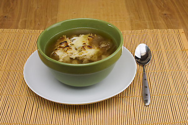 포토 JPG 해외이미지 접시 음식 채소 양파 치즈 건강 사람없음 초록색 갈색 숟가락 식사 뜨거움 사발 수프 설정 해외202004 해외포토 식기 컬러 유제품 수저 사기그릇 파일형식 이미지허브