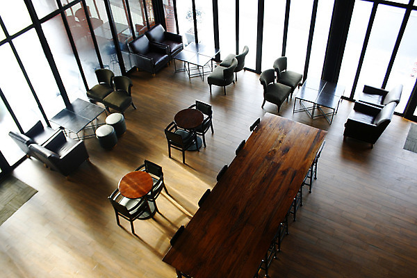 포토 JPG 해외이미지 라이프스타일 커피 음식 백그라운드 의자 비즈니스 창문 탁자 추상 휴식 사람 앉기 사람없음 내부 건물 장식 초록색 빛 소파 문 상점 식당 저녁식사 카페 에너지 수확 흰색 원형 선택 군중 소프트포커스 쇼핑몰 고객 메뉴 상쾌 보케 아로마 질서 소매 블러 해외202004 해외포토 도형 건축물 감정 음료 컬러 가구 컨셉 무늬 농업 모션 촬영기법 생활 식사 예절 파일형식 이미지허브